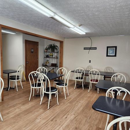 Westspring Inn - Westlake Cleveland Dış mekan fotoğraf